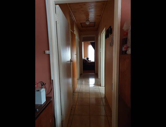 3 BEDROOM HOUSE FOR SALE IN VANDERBIJLPARK SE 6